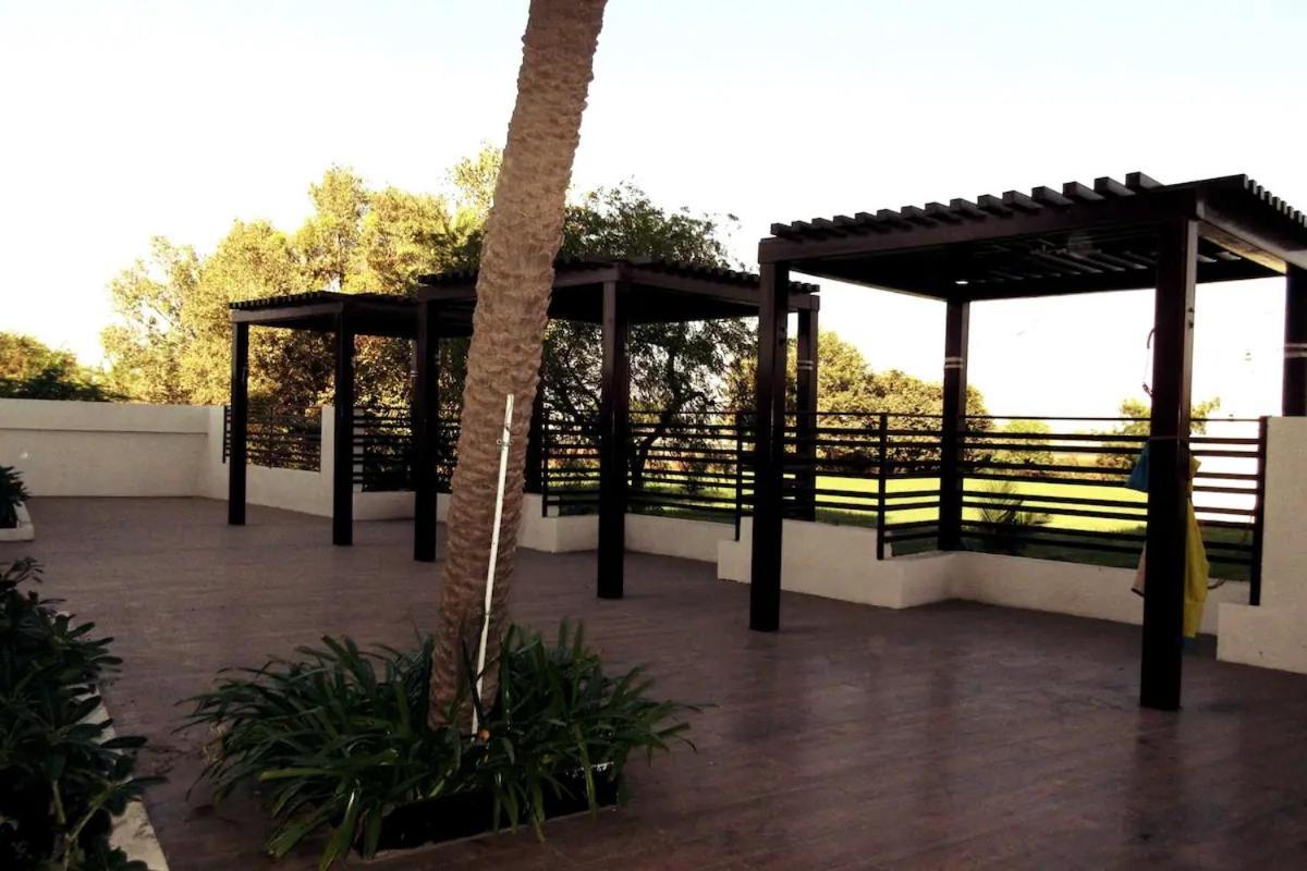 7 Seasons Palm Suite With Sky Orbit, Balcony, Swimming Pool, Wifi, Playground Rajkot Exterior foto